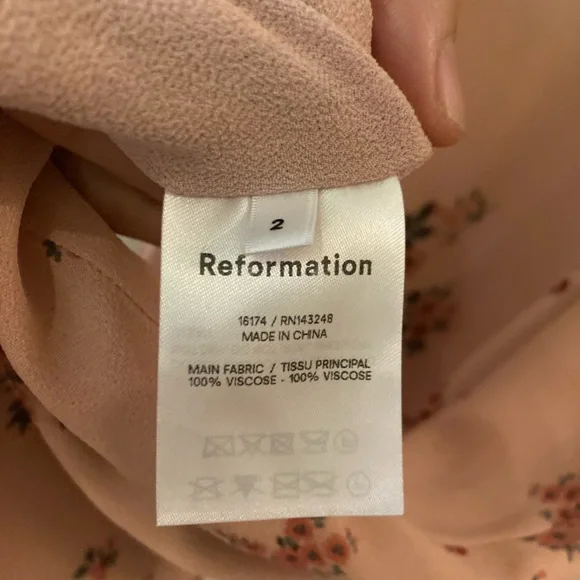 Reformation dress - Picture 7 of 7